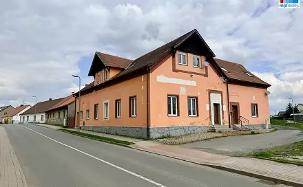 Prodej domu 397 m² s pozemkem 842 m², Revoluční, Heřmanova Huť, okres Plzeň-sever