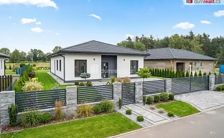 Prodej domu 170 m² s pozemkem 732 m², Hrobice, okres Pardubice