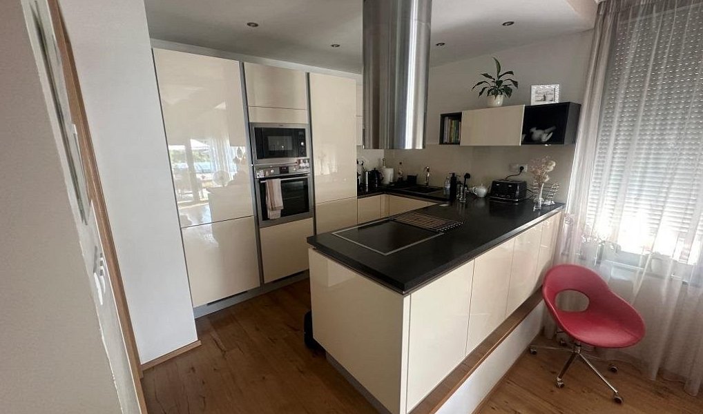 Prodej domu 216 m² s pozemkem 479 m², Praha – náhled fotky 9
