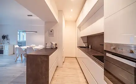 Pronájem bytu 3+kk 90 m², Mánesova, Hradec Králové