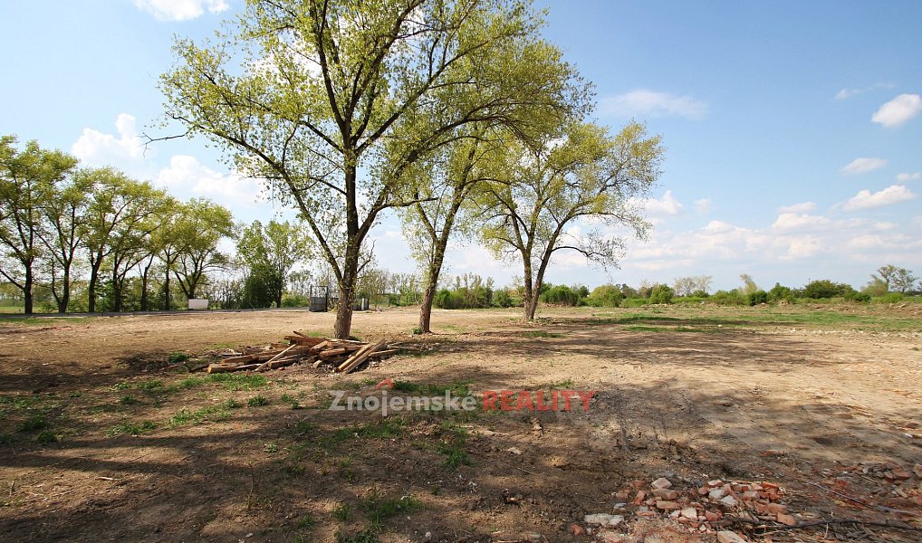 Pronájem komerčního pozemku 16 559 m², Hevlín – náhled fotky 8