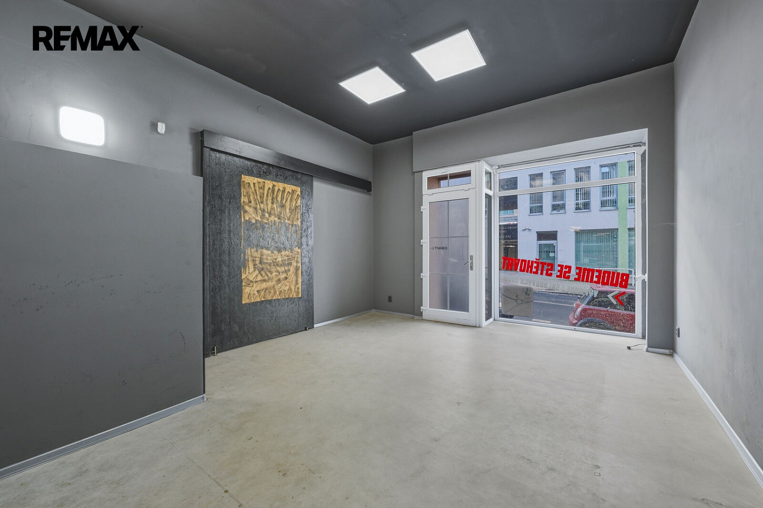 Pronájem obchodních prostor 65 m² – fotografie 4