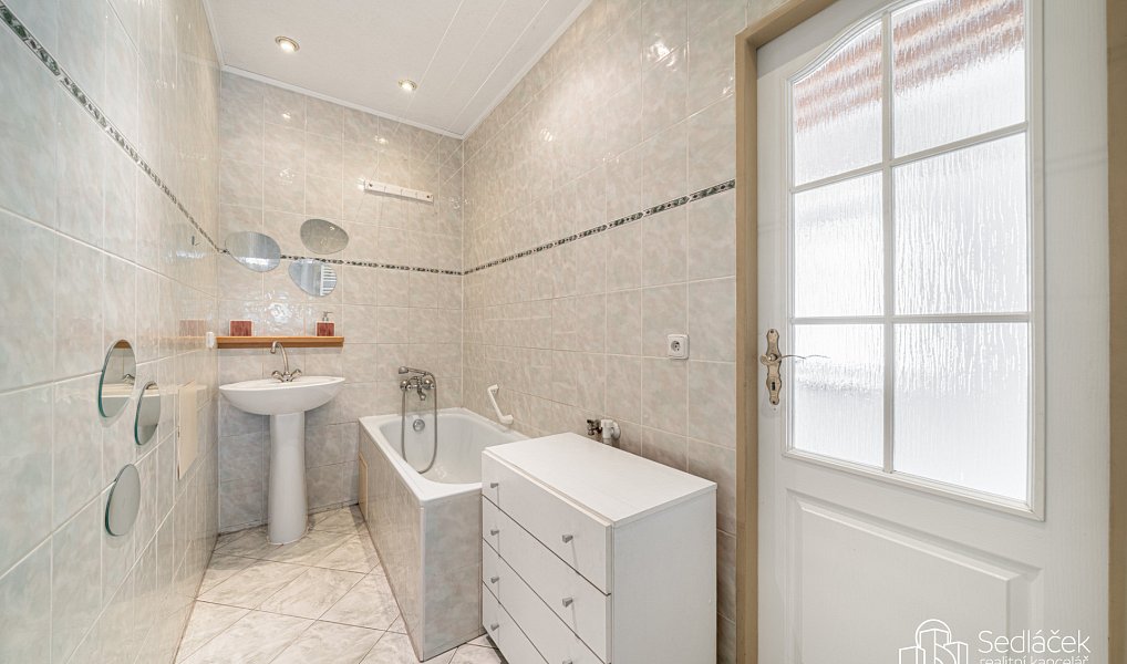 Prodej domu 260 m² s pozemkem 129 m², Svatava – náhled fotky 15