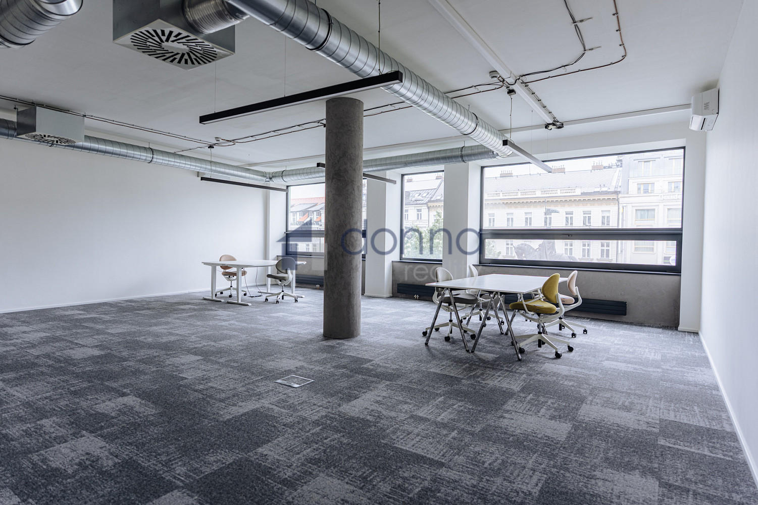 Pronájem kanceláře 326 m² — photo 4