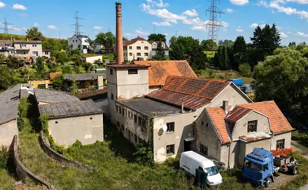 Prodej výrobních prostor 1 600 m², Lihovarská, Mirotice, okres Písek
