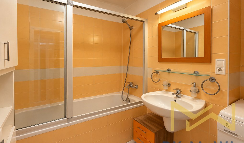 Pronájem bytu 2+kk 60 m², Praha – náhled fotky 4