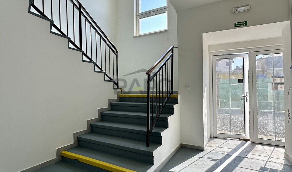 Pronájem obchodních prostor 11 m², Napajedla – náhled fotky 5