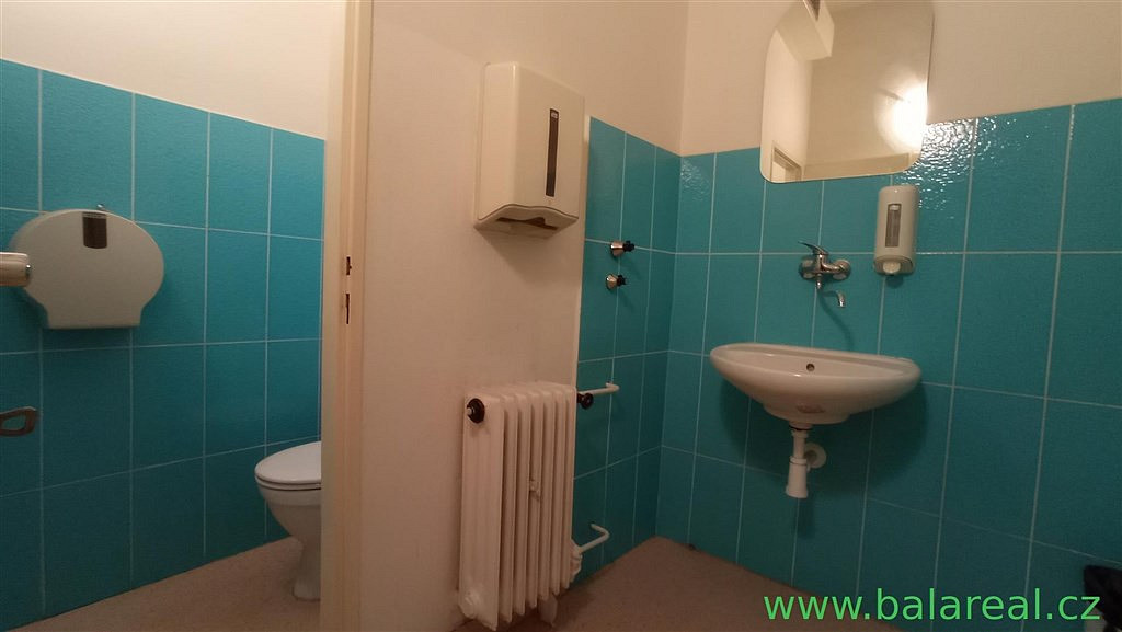 Pronájem kanceláře 14 m² — photo 4