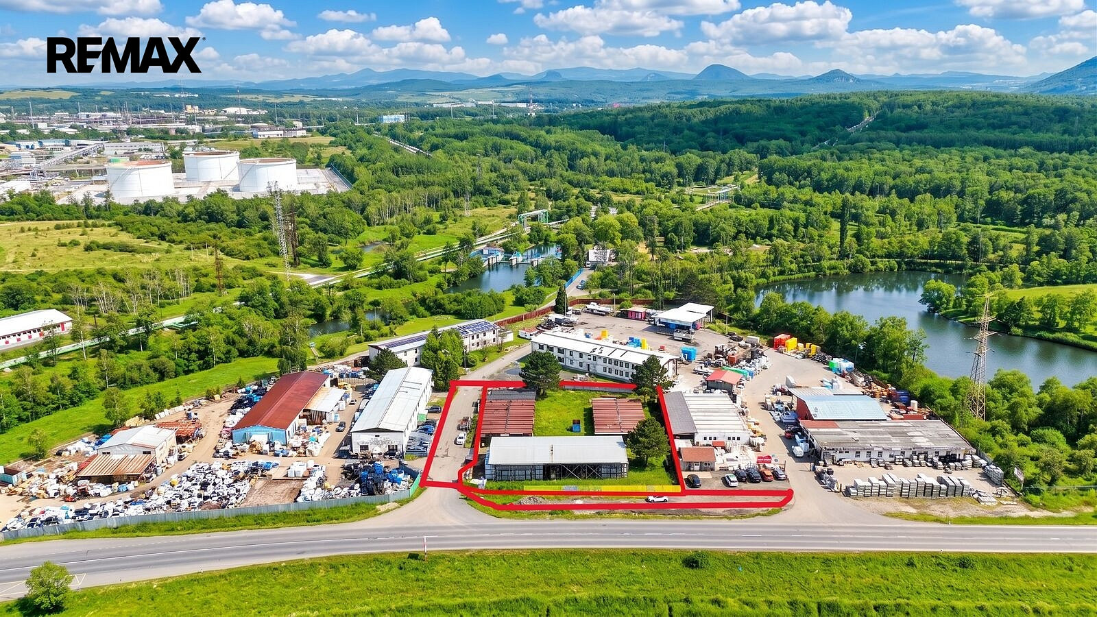 Prodej komerčního pozemku 5 220 m²