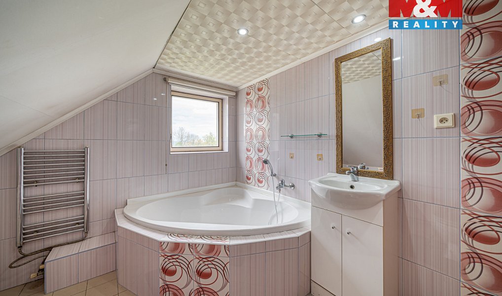 Prodej domu 280 m² s pozemkem 2 580 m², Libina – náhled fotky 13