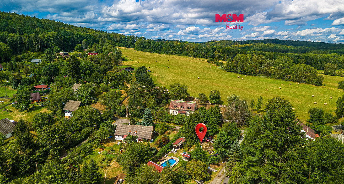Prodej stavebního pozemku 858 m²