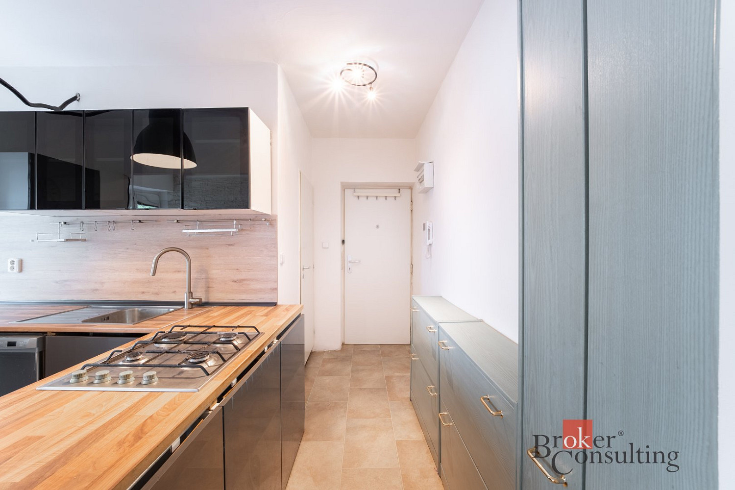 Prodej bytu 2+kk 48 m² — photo 3
