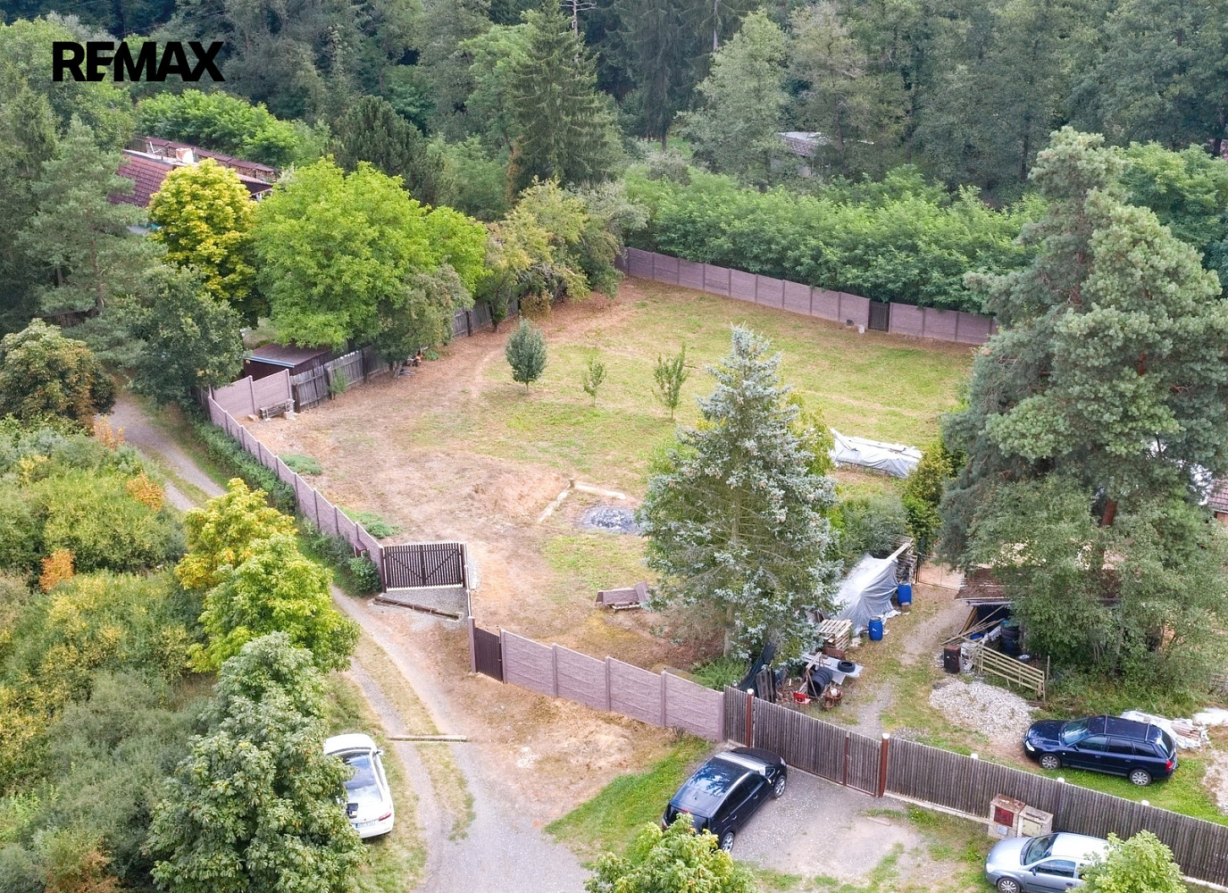 Prodej stavebního pozemku 1 516 m²