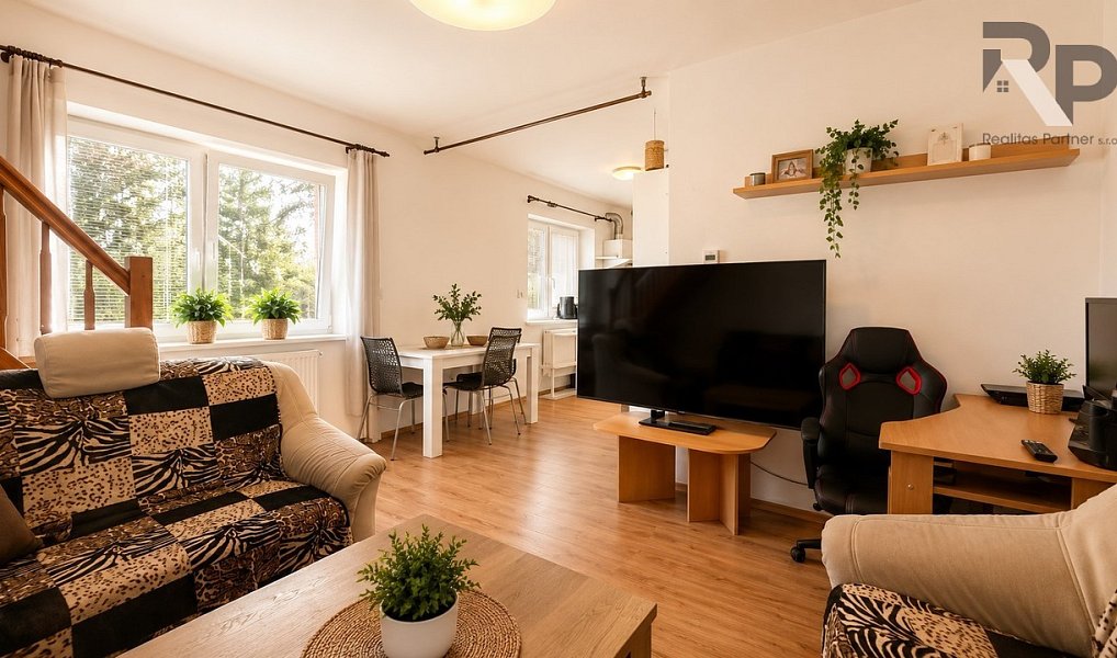 Prodej domu 319 m² s pozemkem 1 006 m², Dobronín – náhled fotky 22