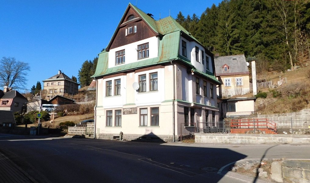 Prodej domu 250 m² s pozemkem 1 221 m², Janov nad Nisou – náhled fotky 31