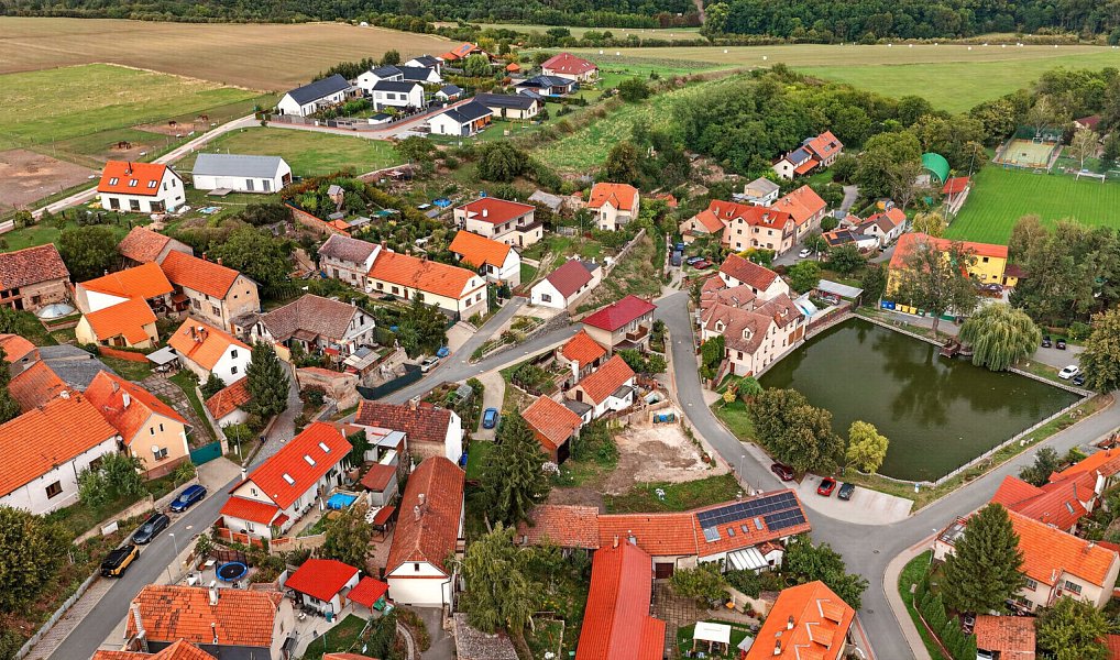 Prodej domu 130 m² s pozemkem 171 m², Holubice – náhled fotky 32