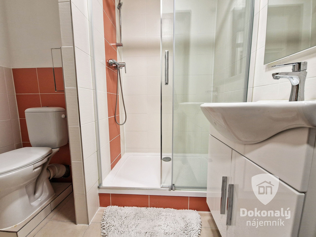 Pronájem bytu 1+kk 32 m² – fotografie 2