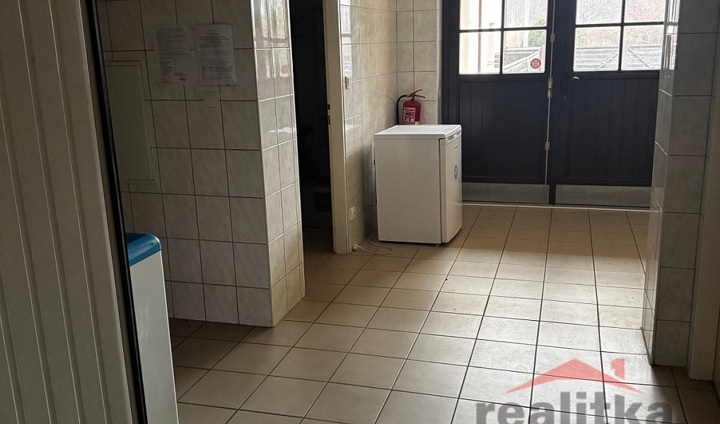 Prodej restaurace 1 221 m², Stěbořice – náhled fotky 23