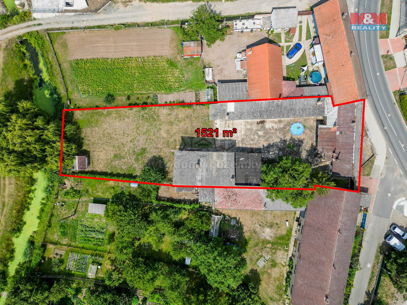 Prodej stavebního pozemku 1 521 m²