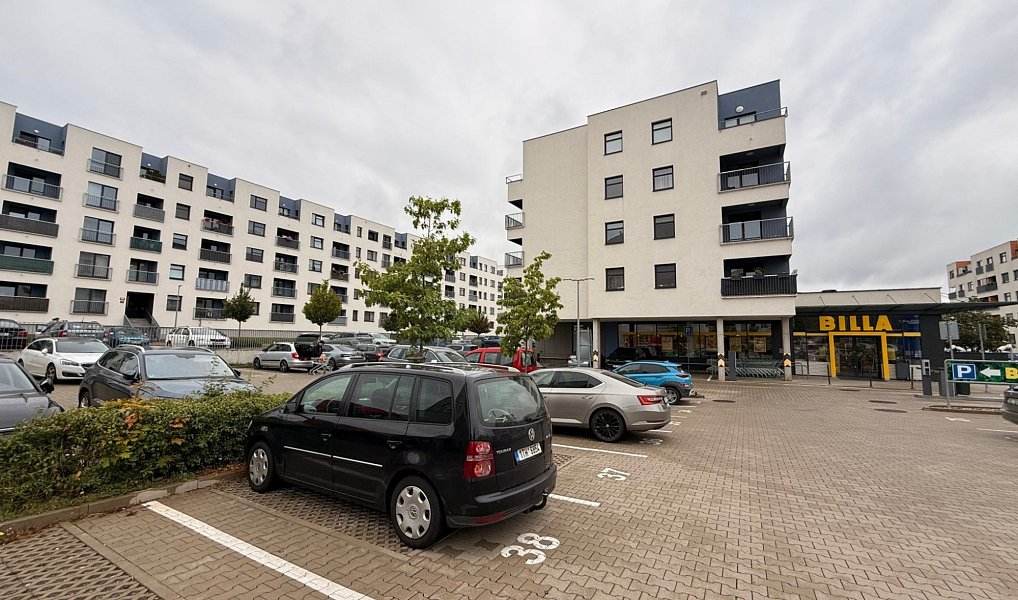 Pronájem bytu 2+kk 55 m², Praha – náhled fotky 26