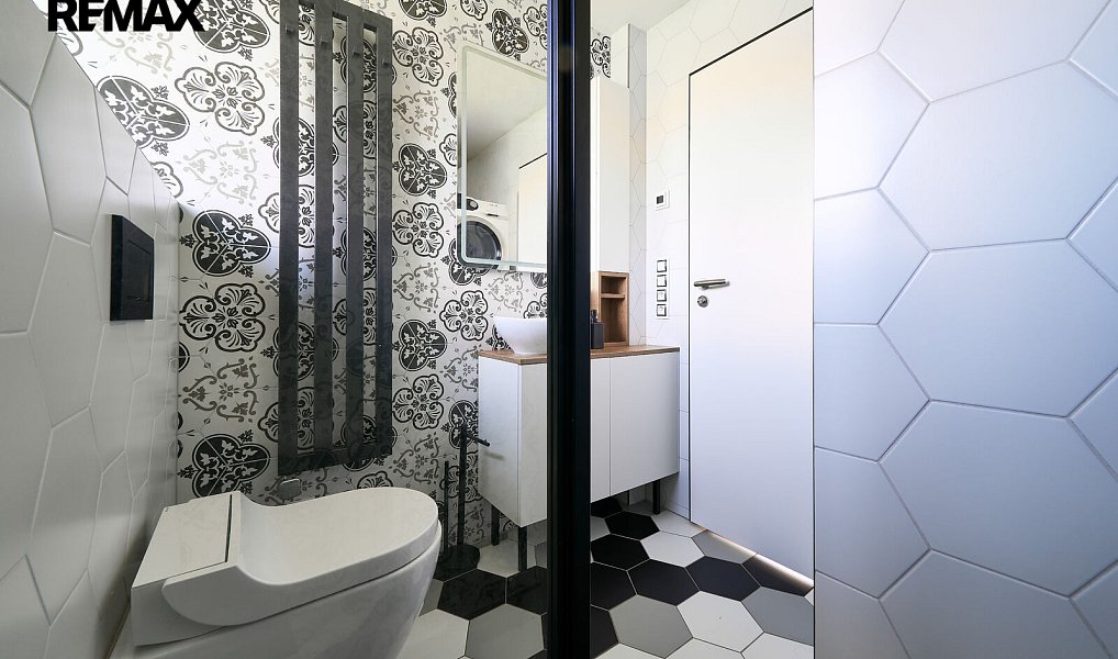 Prodej domu 110 m² s pozemkem 3 025 m², Hradec Králové – náhled fotky 10