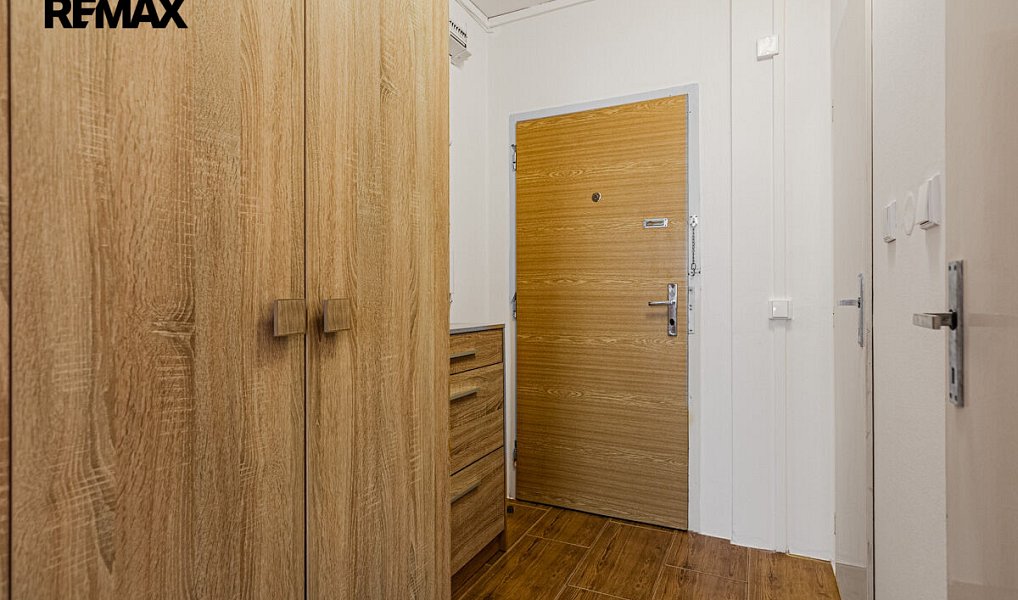 Pronájem bytu 1+kk 33 m², Kladno – náhled fotky 9