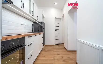 Prodej bytu 2+1 43 m², Kafkova, Praha 6 - Dejvice
