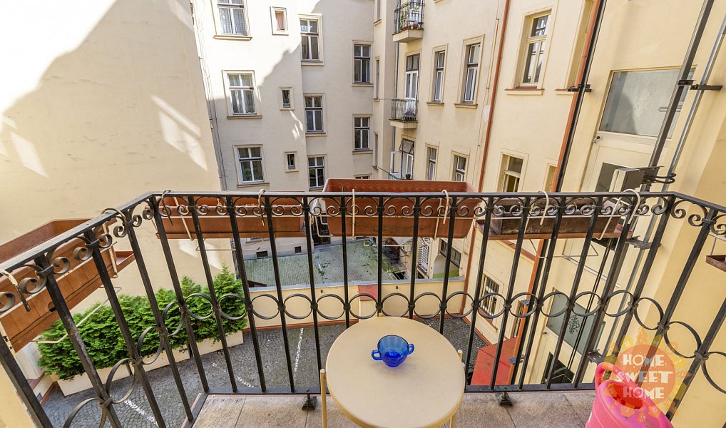 Pronájem bytu 2+kk 65 m², Praha – náhled fotky 2