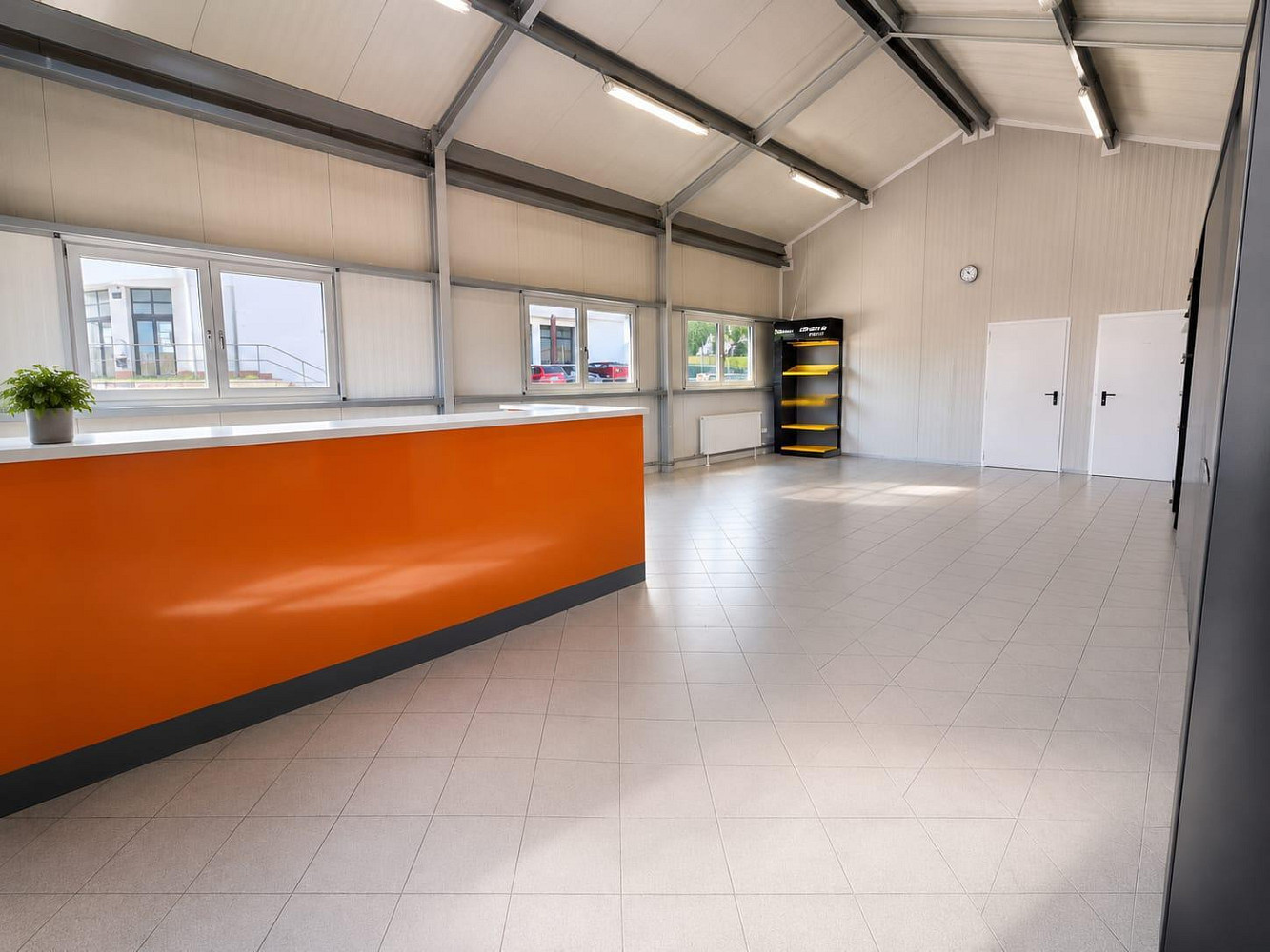 Pronájem skladovacích prostor 98 m² – fotografie 2