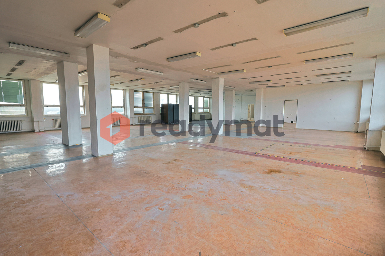 Pronájem výrobních prostor 430 m² — photo 2