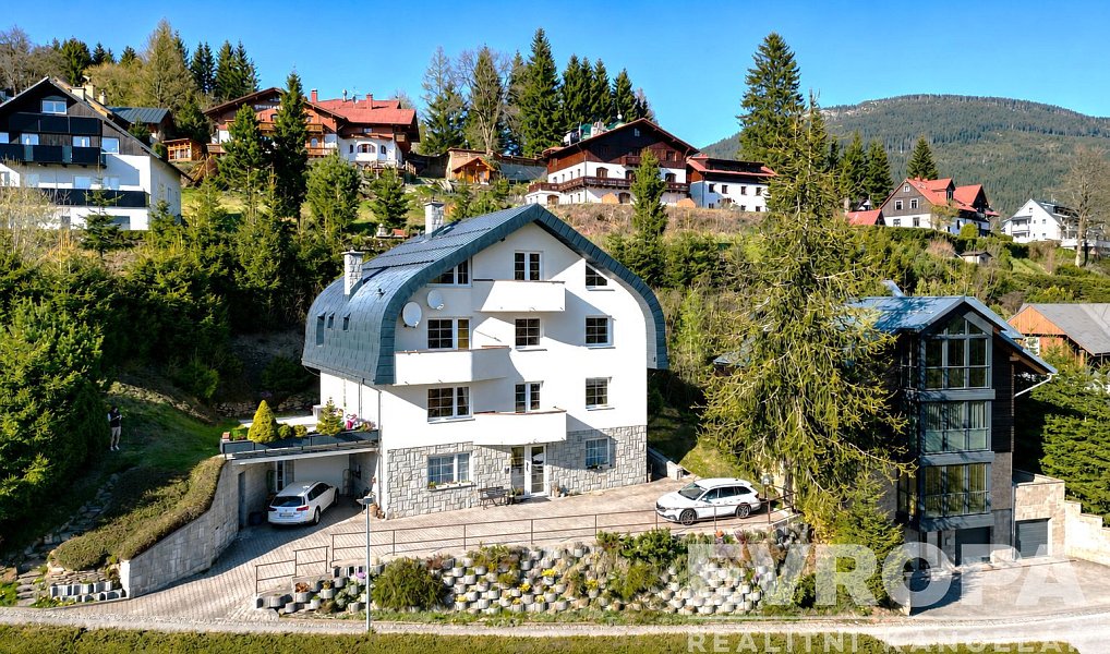 Prodej domu 390 m² s pozemkem 617 m², Špindlerův Mlýn – náhled fotky 2