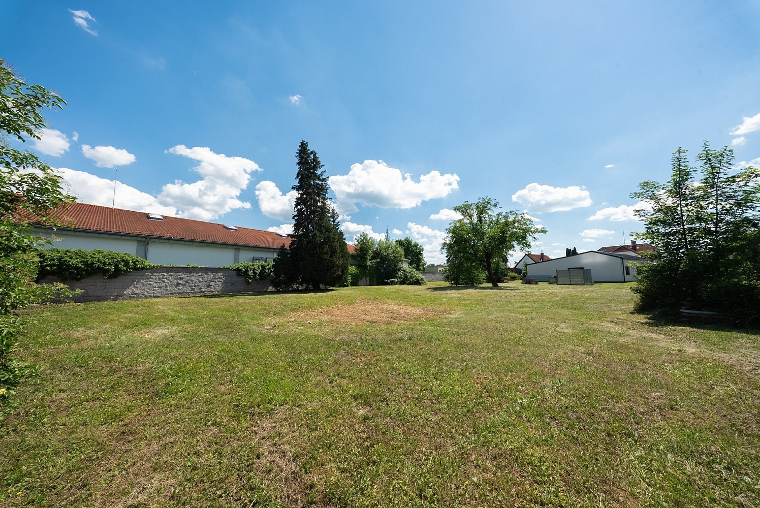 Prodej pozemku 1 433 m² – pohled 4