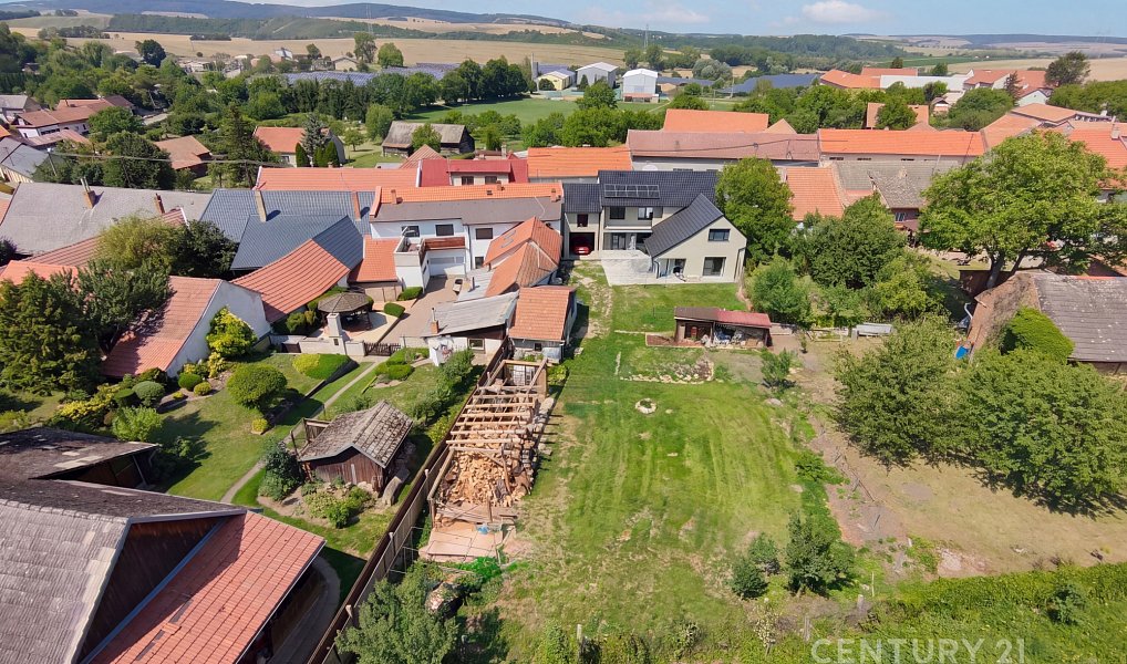 Prodej domu 284 m² s pozemkem 1 154 m², Roštín – náhled fotky 33