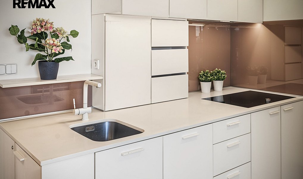 Prodej bytu 3+1 91 m², Praha – náhled fotky 44
