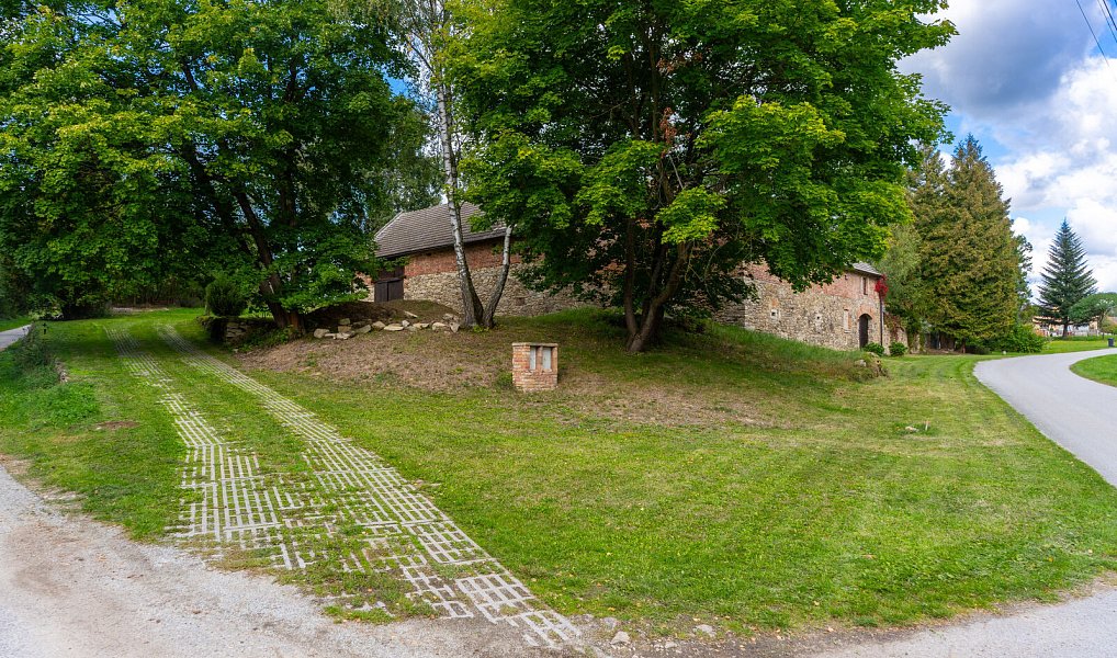 Prodej domu 252 m² s pozemkem 2 338 m², Blažejov – náhled fotky 8