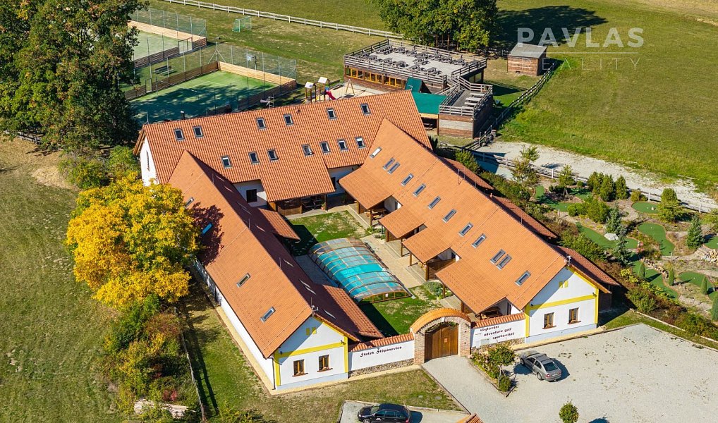 Prodej komerčního prostoru, 1805 m², České Budějovice, Štěpánovice