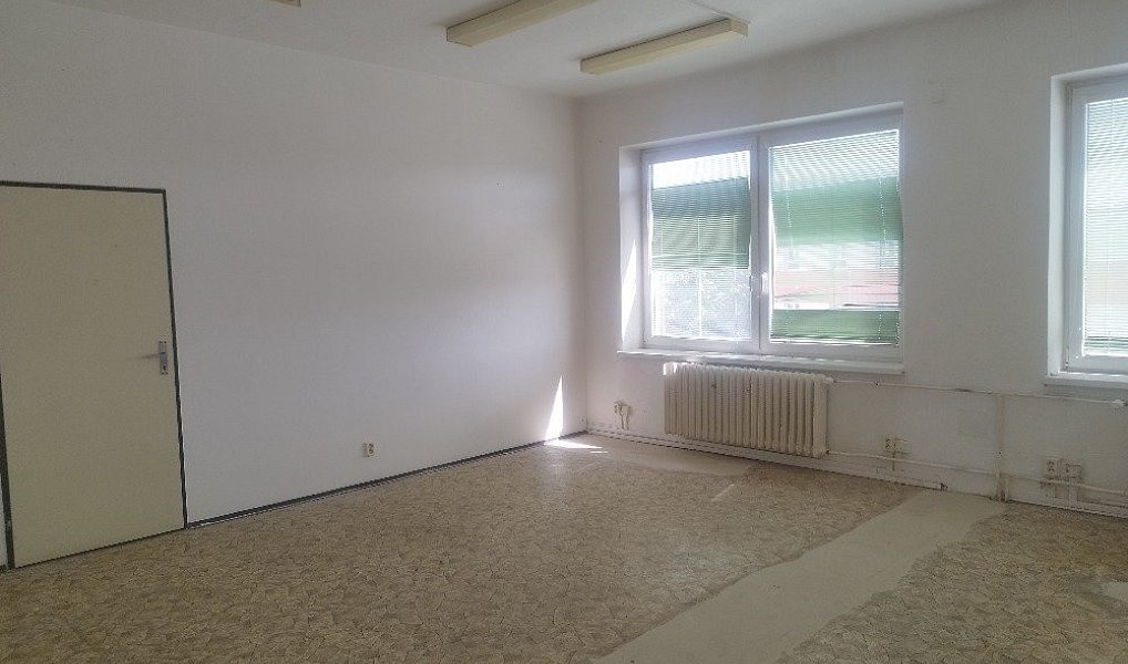 Pronájem kanceláře 65 m², Pardubice – náhled fotky 3