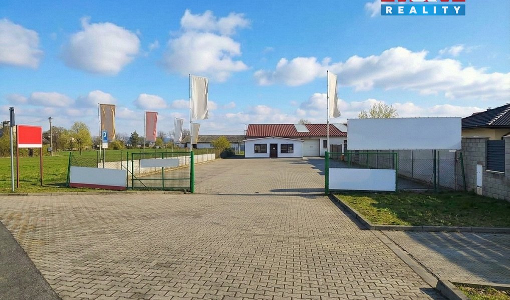 Prodej obchodních prostor 972 m², Kly – náhled fotky 7
