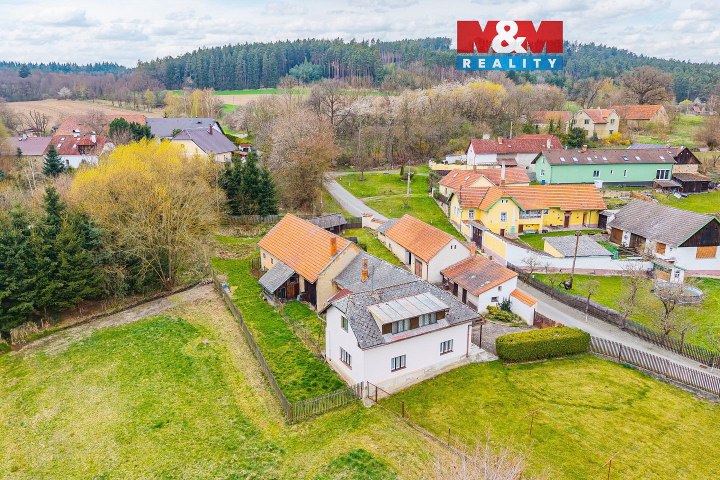 Prodej domu 170 m² s pozemkem 5 936 m²