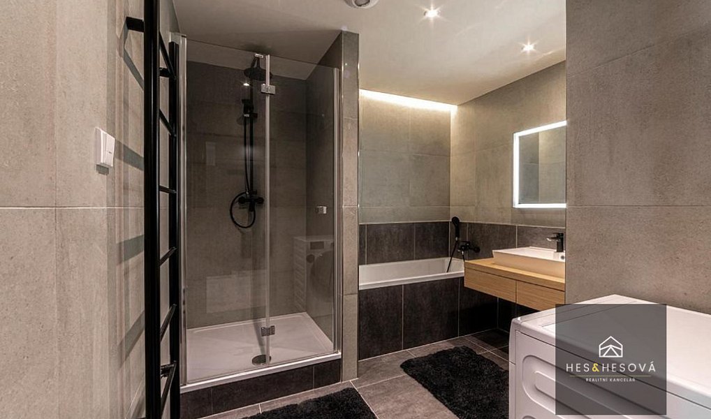 Prodej bytu 5+kk 124 m², Praha – náhled fotky 12