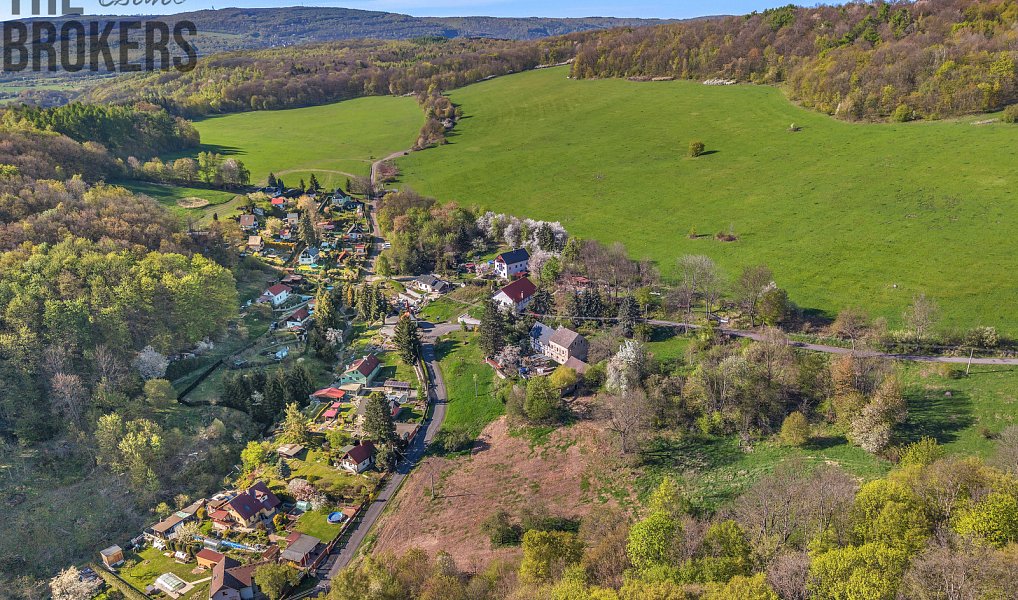 Prodej stavebního pozemku 1 547 m², Chuderov – náhled fotky 15