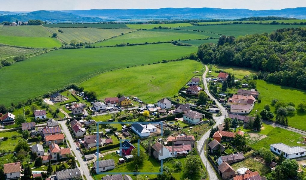 Prodej stavebního pozemku 1 239 m², Otmíče – náhled fotky 3