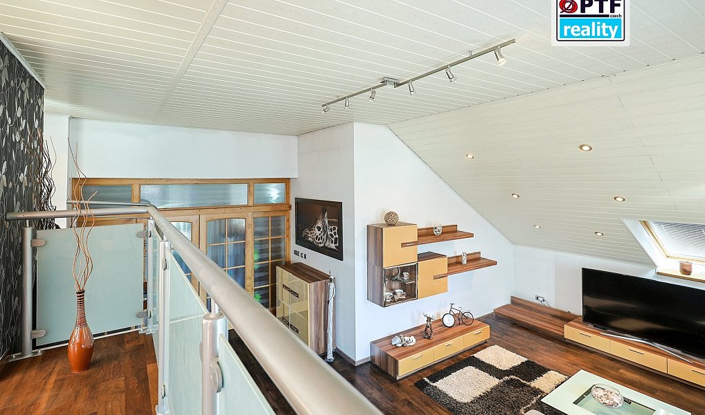 Prodej domu 353 m² s pozemkem 743 m², Plzeň – náhled fotky 48