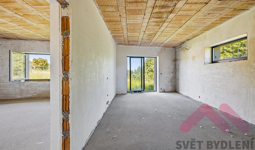 Prodej domu 300 m² s pozemkem 1 066 m², Tehov – náhled fotky 35