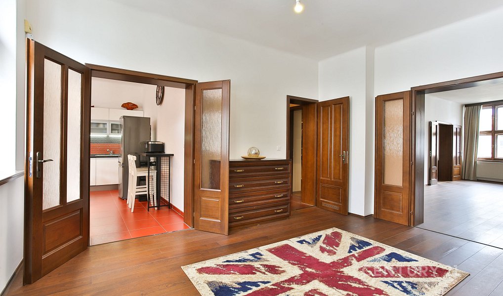 Prodej bytu 4+1 175 m², Praha – náhled fotky 2