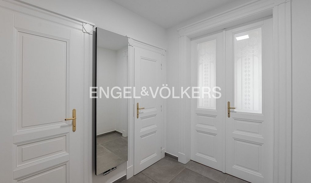 Pronájem bytu 2+kk 90 m², Praha – náhled fotky 10