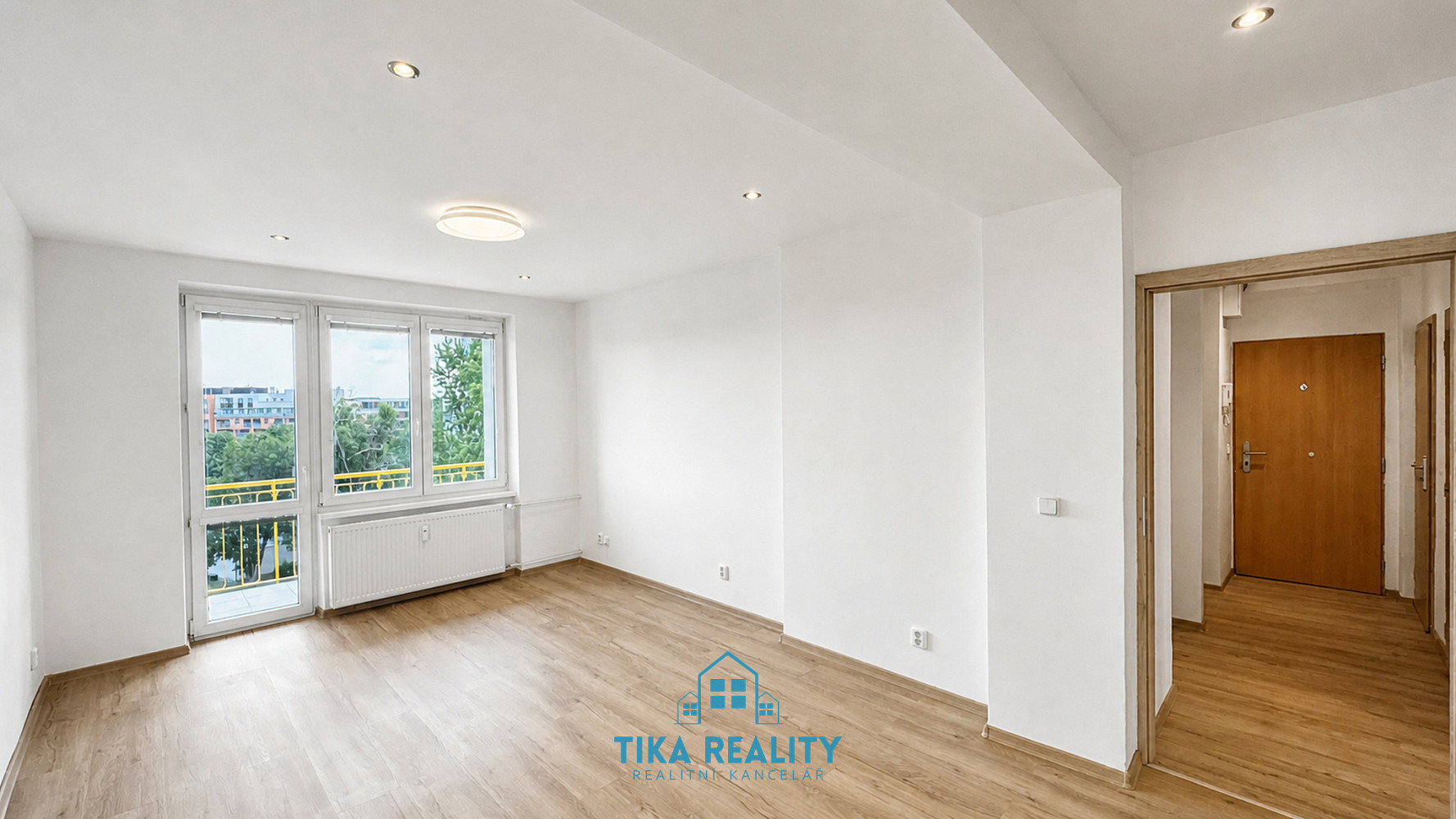 Pronájem bytu 2+1 48 m² – fotografie 3