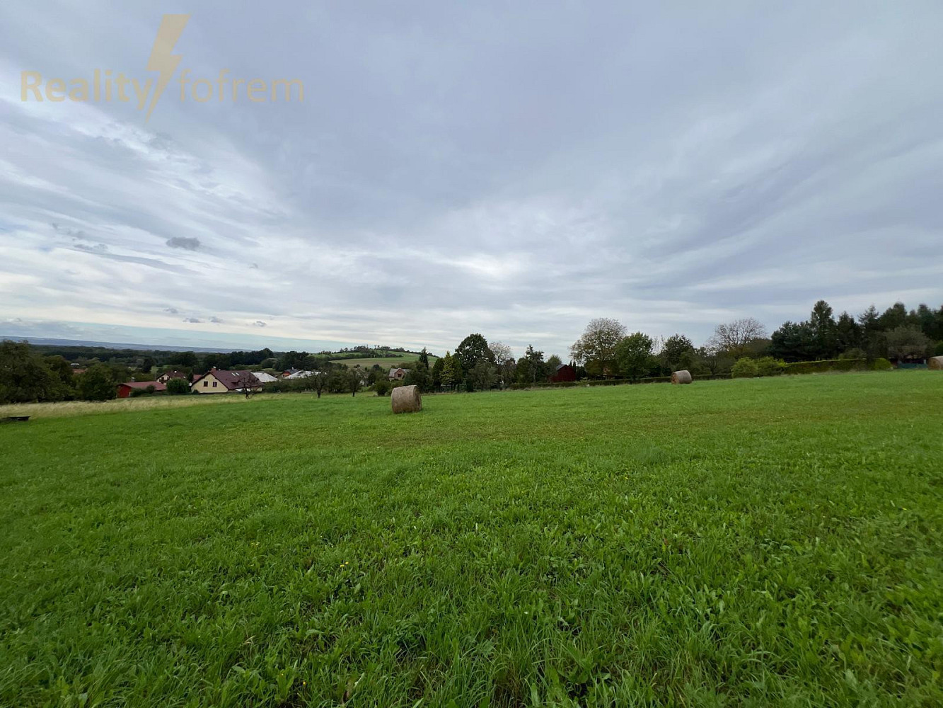 Prodej stavebního pozemku 1 632 m² – fotografie 3