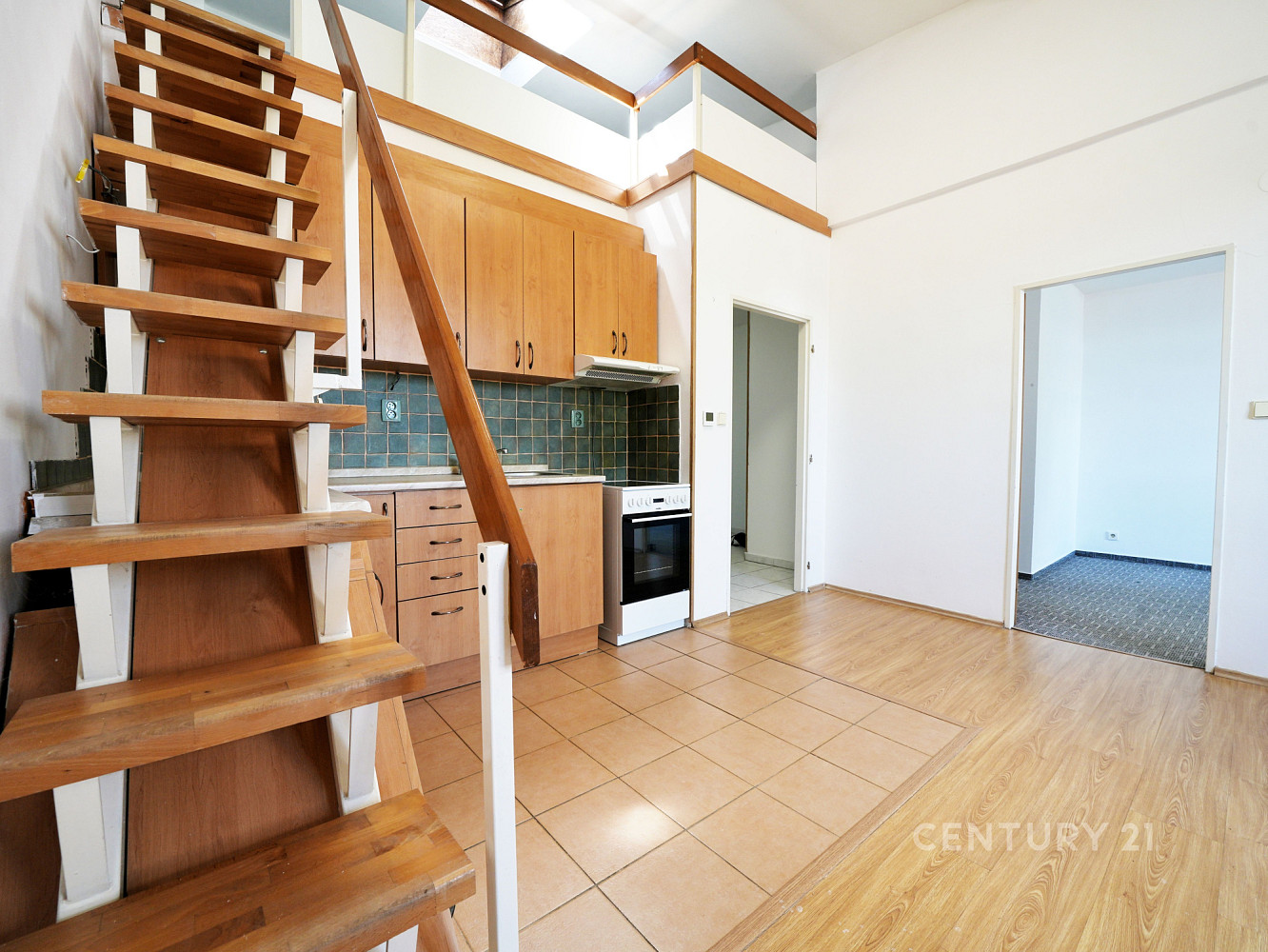 Pronájem bytu 2+kk 70 m² — photo 3