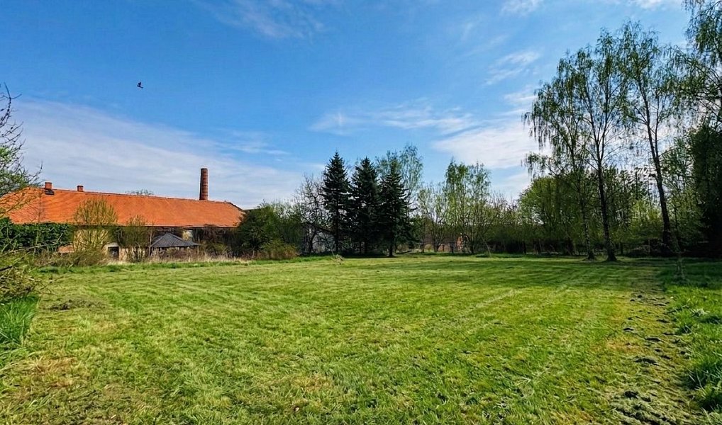 Prodej stavebního pozemku 8 421 m², Církvice – náhled fotky 5